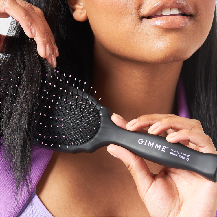 How To Clean Your Detangling Brush