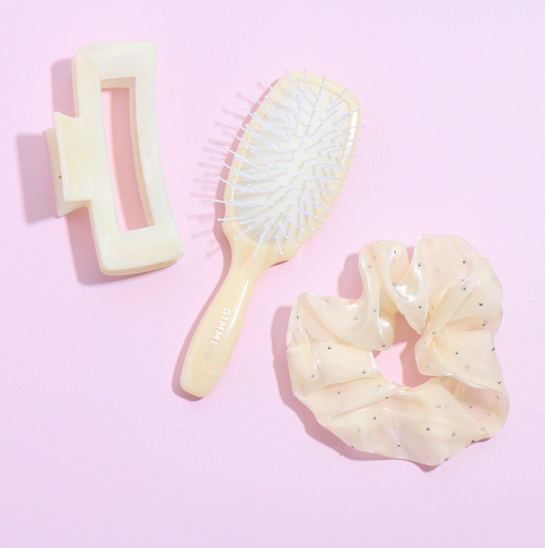 トライアルセット・サンプル vim BEAUTY Happy Holidays Hello Kitty® Holiday Beauty Tool Bundle • Impressions Vanity Co.