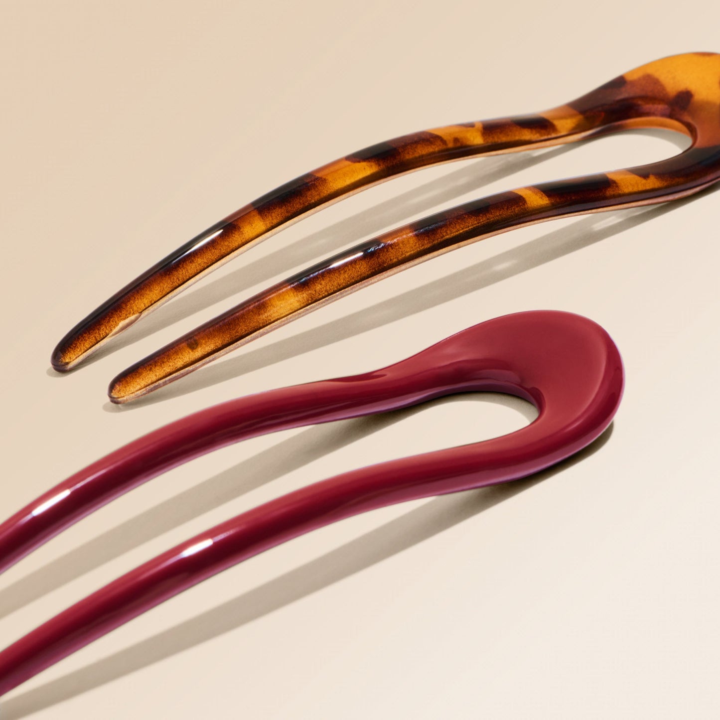 Classic French Pin in City Rouge & Tortoise